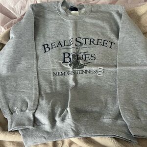 early 2010s memphis beale street home of the blues sweatshirt NWT small